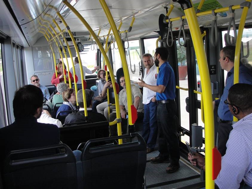 N'y'uti hydrogen-powered bus